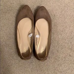 Women’s 7.5 Mossimo Supply (Target) flats